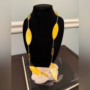 Vintage Yellow Leaf Shell and Beads Necklace